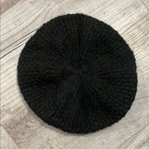 Black Knit Beret